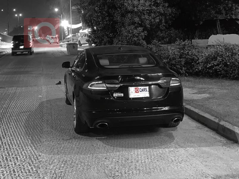 جاكوار XF